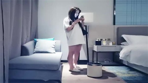 全国探花约了个妹子酒店啪啪