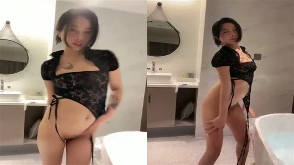 清纯巨乳小骚货浪叫挑逗互动，骑假屌疯狂扭动自慰