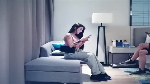 全国探花约炮花臂纹身网红辣妹，火辣纹身妹子的私密诱惑