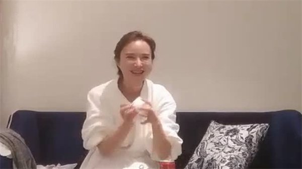 【经典探花】真实记录铁牛与美艳女主激情第三弹！调情前戏后直入正戏，真实偷拍完整记录