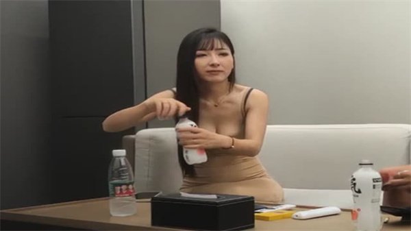 肤白貌美甜美女神，极品外围等你来战